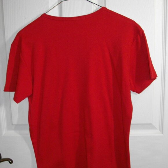 Women's Britain red Lovin' London t-shirt. Size L. New. - Picture 2 of 3